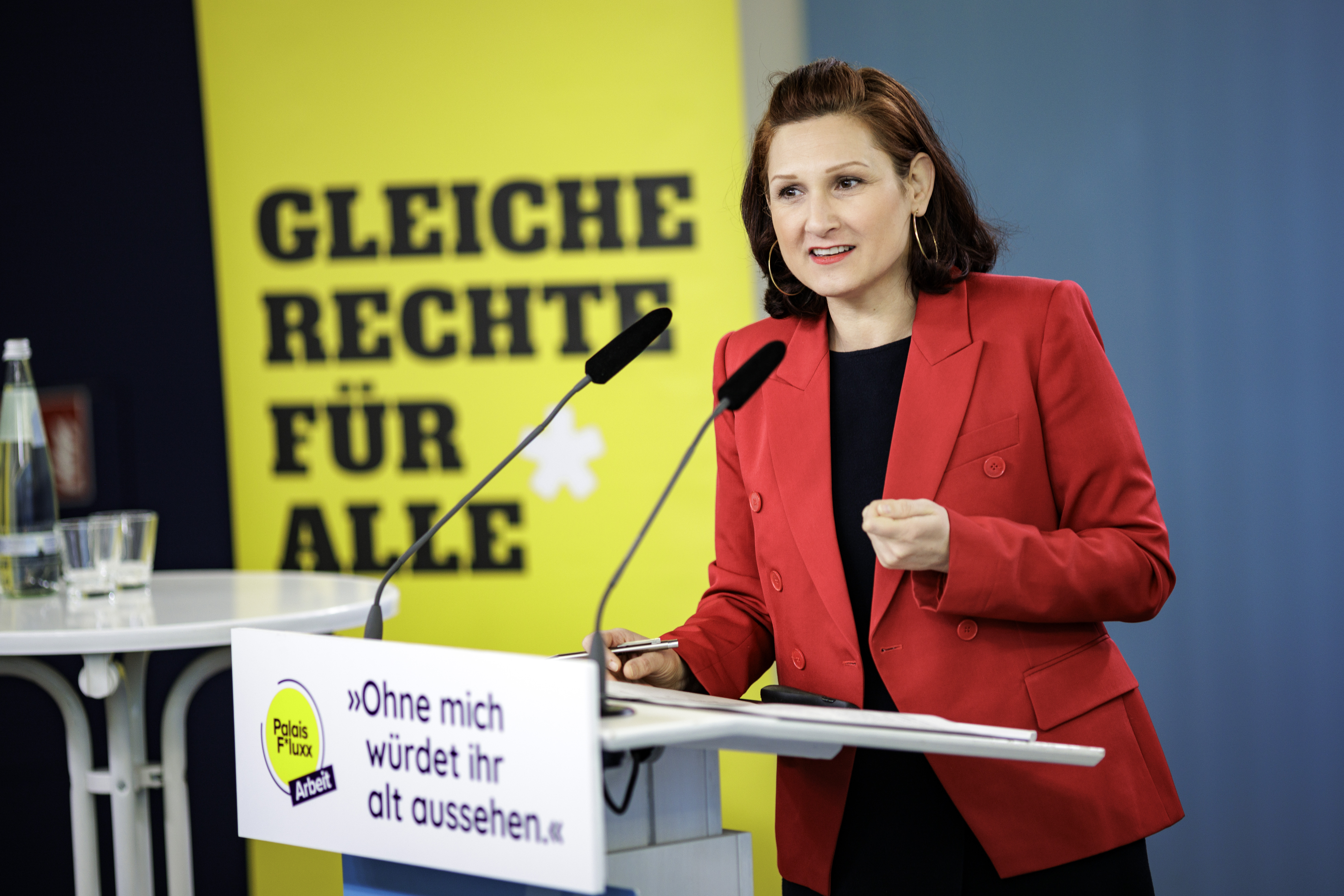 Palais F*luxx Pressekonferenz Kampagne "Ohne mich würdet ihr alt aussehen" (Quelle: Photothek / Janine Schmitz) Palais F*luxx Pressekonferenz Kampagne "Ohne mich würdet ihr alt aussehen"